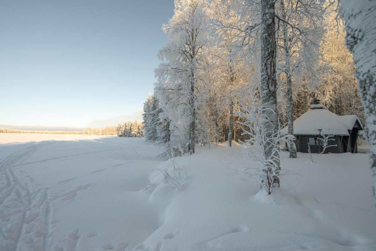 Laehderinne - 2 Bedroom Log Cabin, Private Beach, Wifi & Sauna Puolanka Экстерьер фото